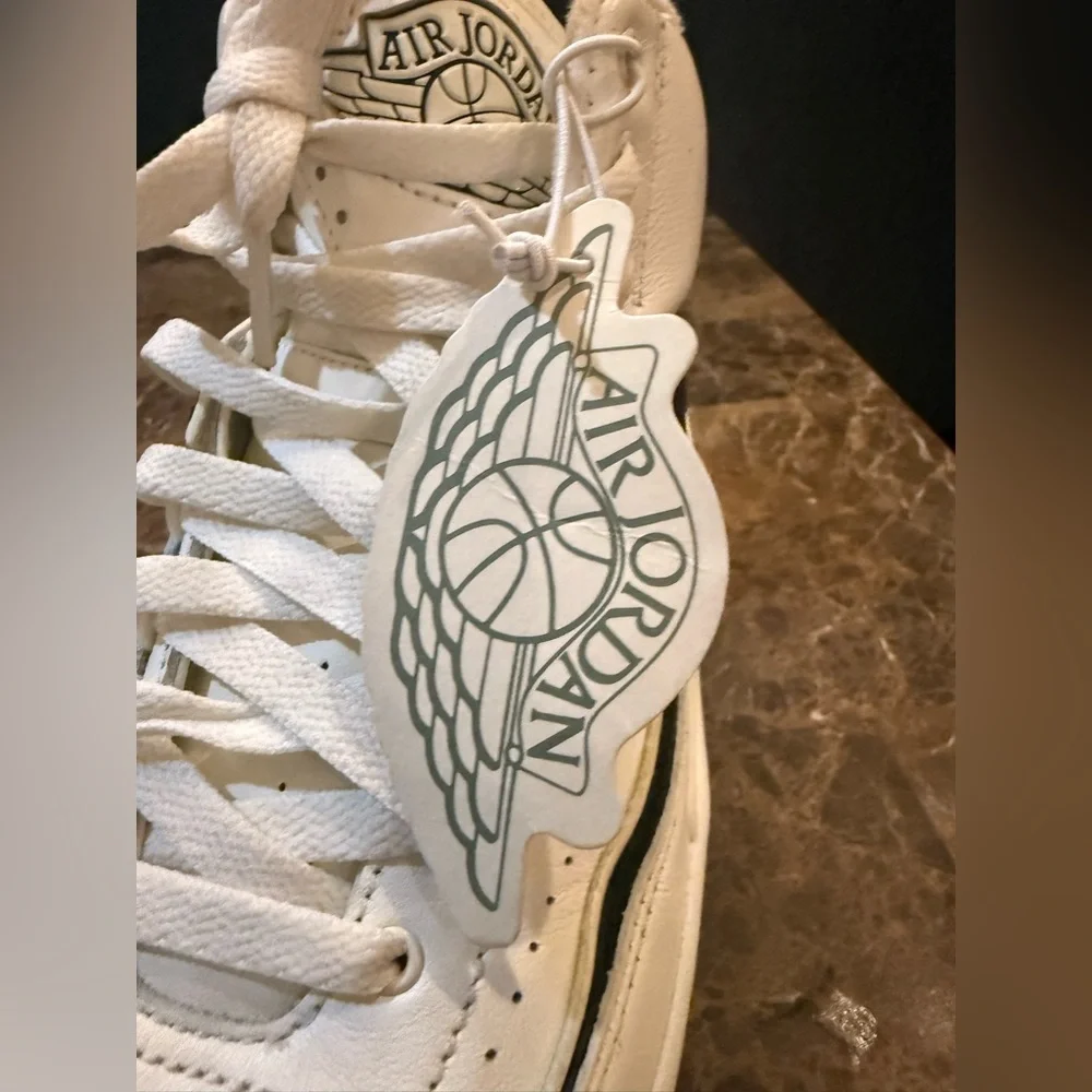 Nike. Wmns Air Jordan 2 Retro 'Sail Black'. Size 7.5.